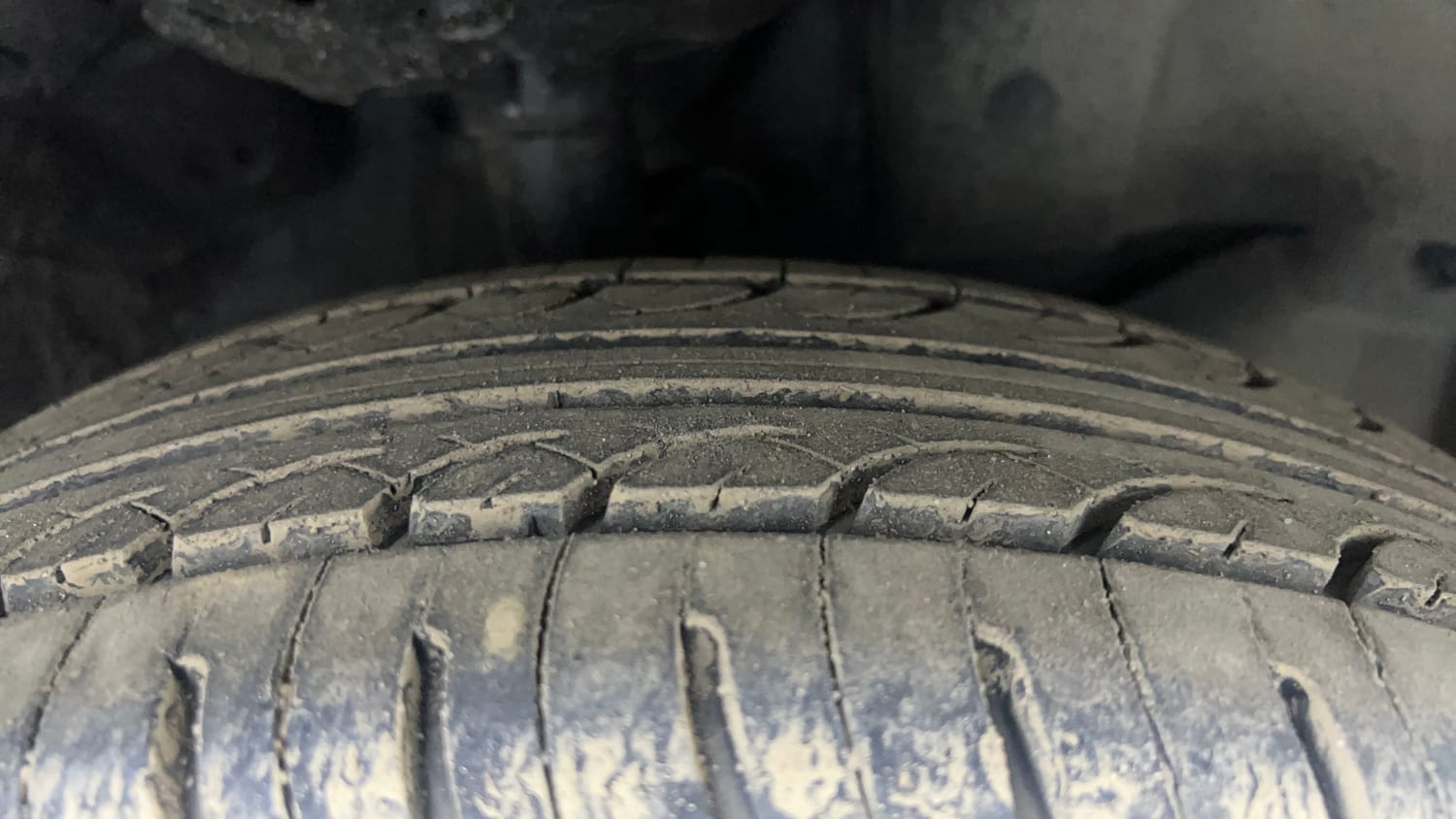 Used 2020 Honda Amaze 1.2 VX CVT Petrol Petrol Automatic tyres RIGHT FRONT TYRE TREAD VIEW