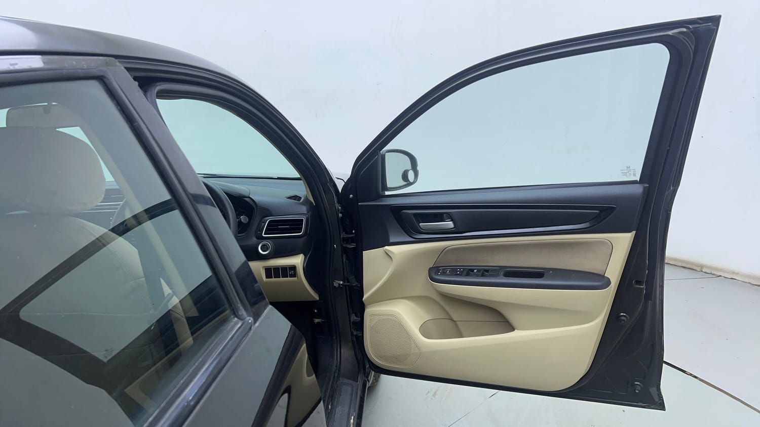 Used 2020 Honda Amaze 1.2 VX CVT Petrol Petrol Automatic interior RIGHT FRONT DOOR OPEN VIEW