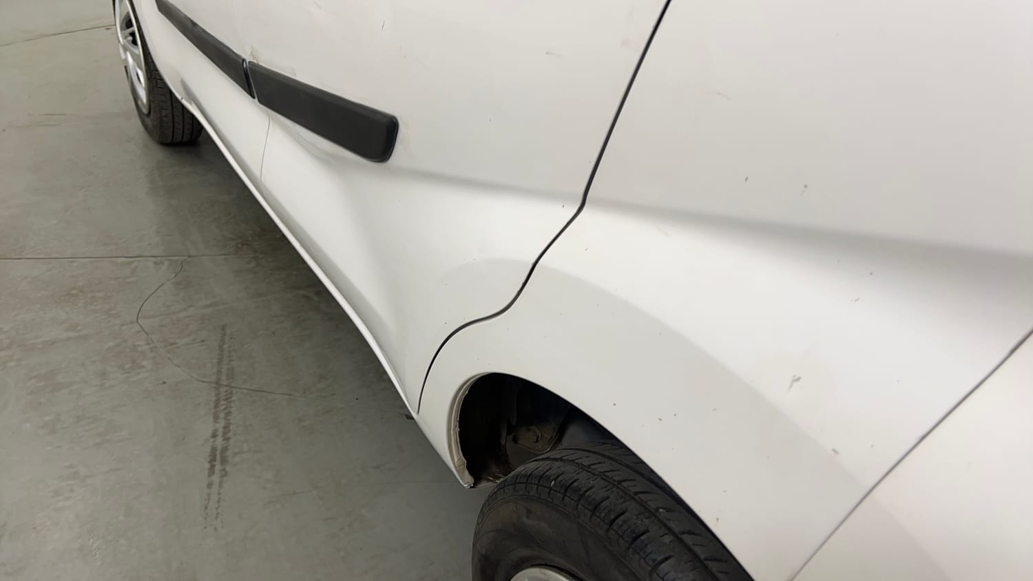 Used 2016 Datsun Redi-GO T (O) Petrol Manual dents MINOR SCRATCH