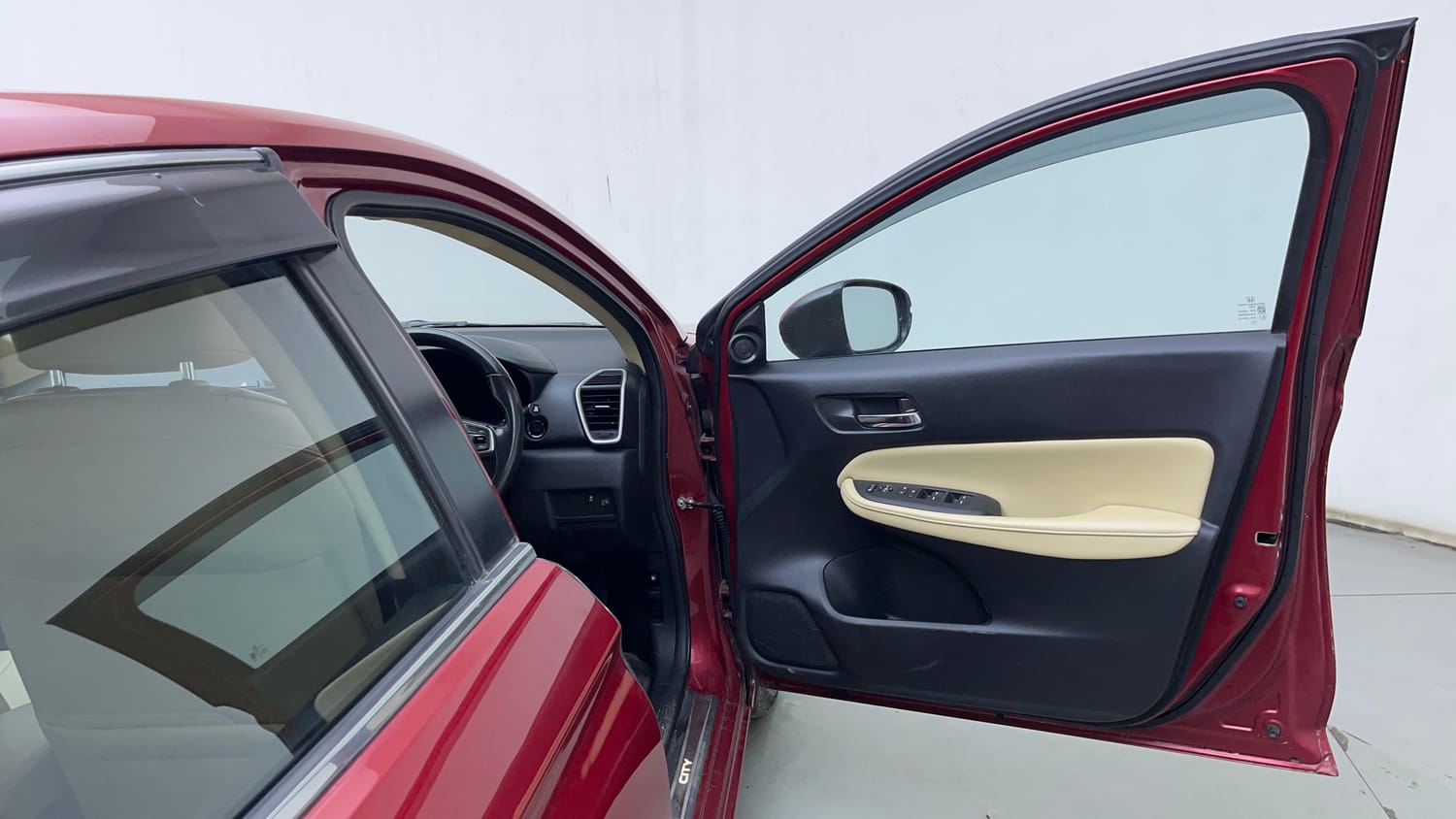 Used 2022 Honda City ZX CVT Petrol Petrol Automatic interior RIGHT FRONT DOOR OPEN VIEW