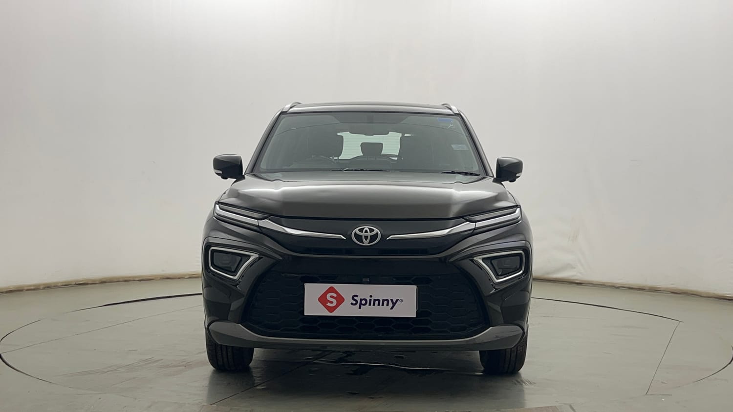 Used 2024 Toyota Urban Cruiser Hyryder V Hybrid Hybrid Automatic exterior FRONT VIEW