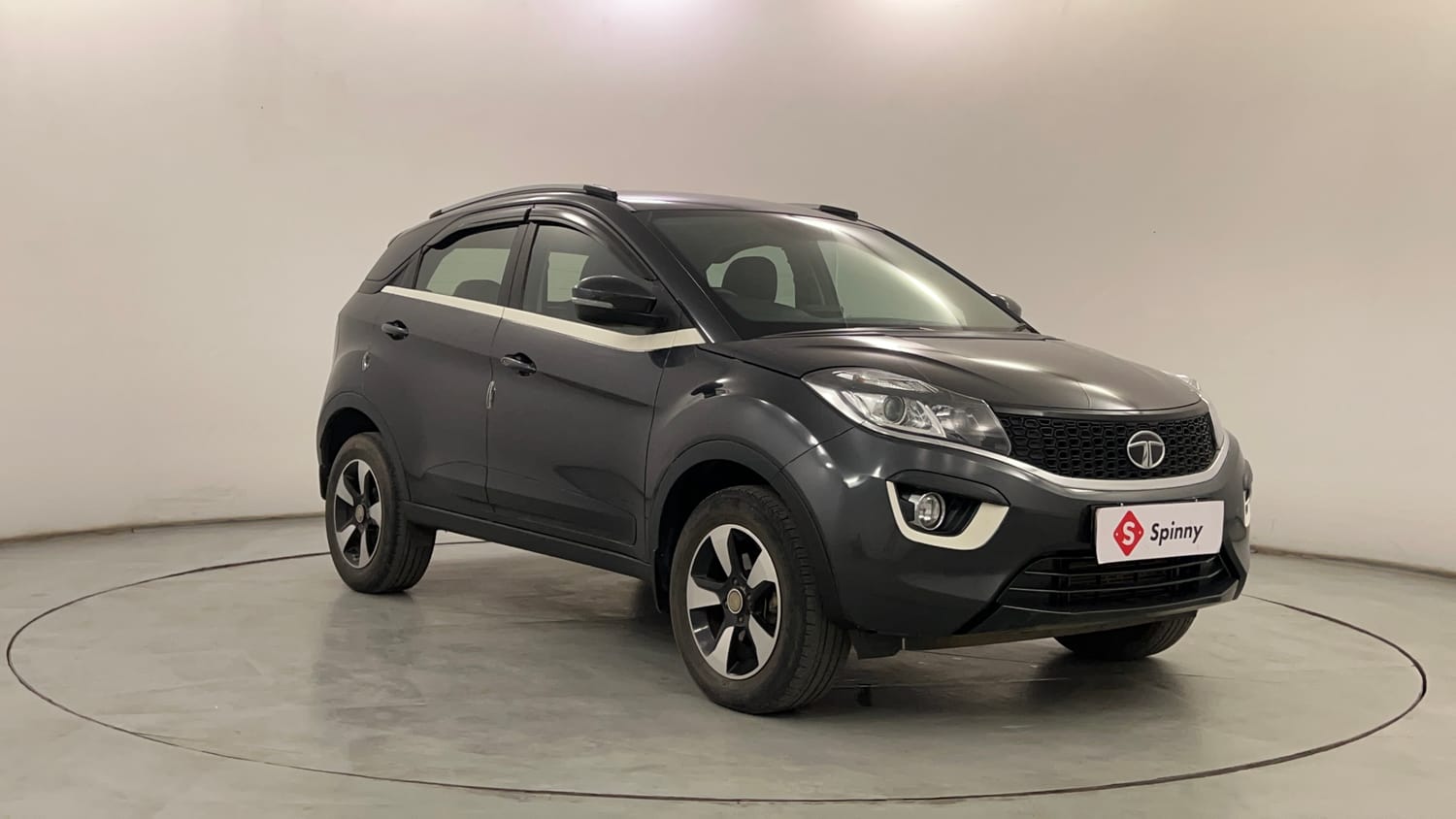Used 2019 Tata Nexon XZA Plus Diesel Diesel Automatic exterior RIGHT FRONT CORNER VIEW