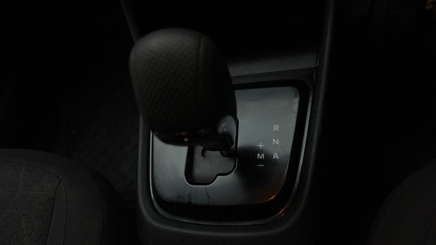 Used 2023 Tata Punch Adventure AMT Petrol Automatic interior GEAR  KNOB VIEW