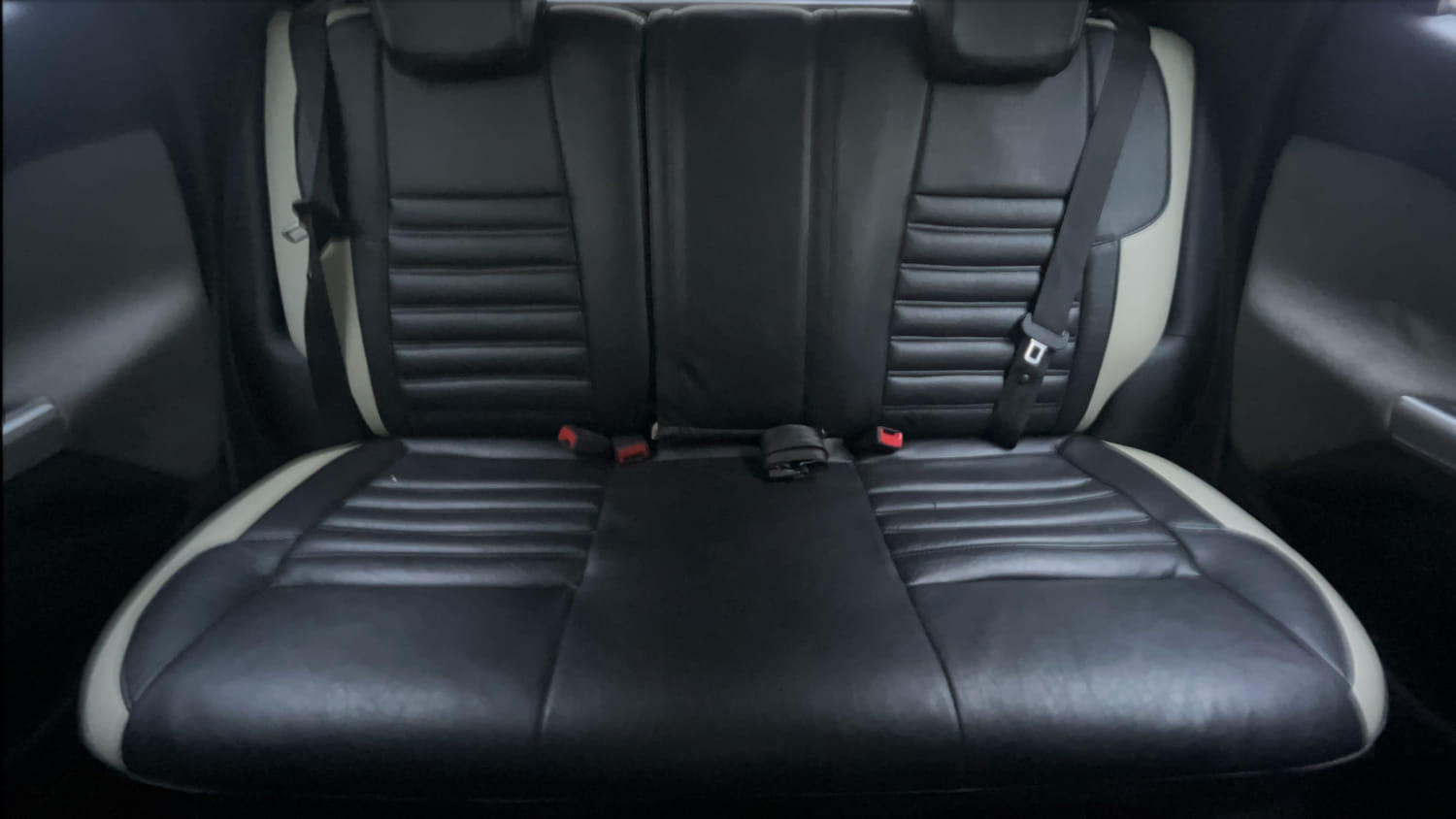Used 2021 Nissan Magnite XV Dual Tone Petrol Manual interior REAR SEAT CONDITION VIEW