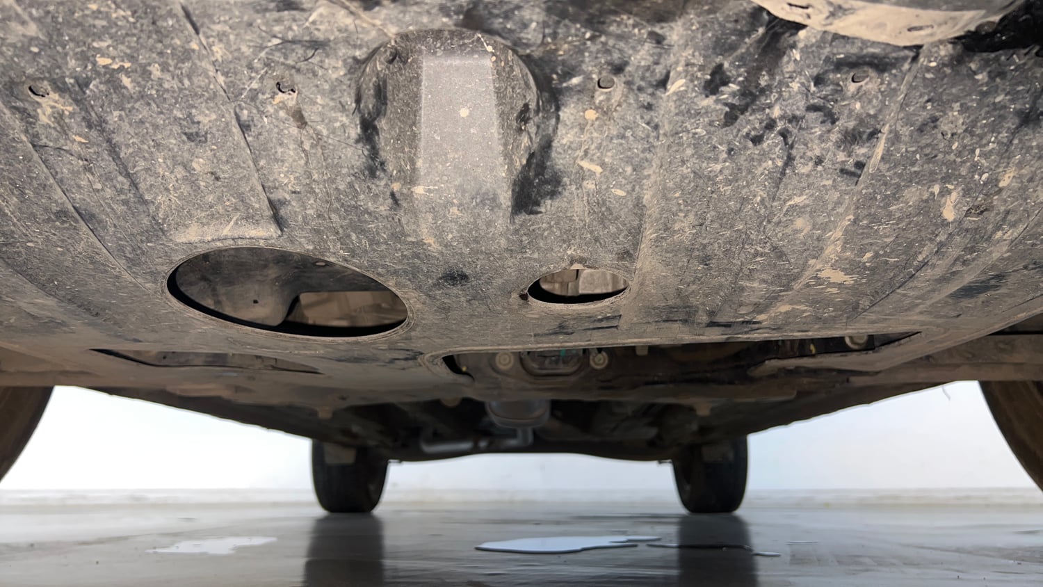 Used 2024 Hyundai Creta 1.5 MPi Petrol MT SX Petrol Manual extra FRONT LEFT UNDERBODY VIEW
