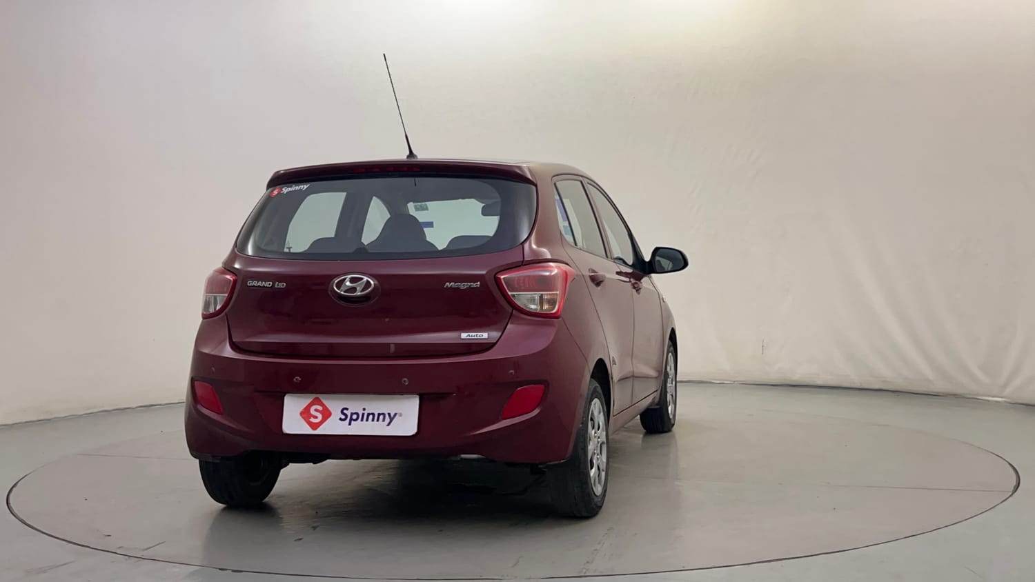 Used 2017 Hyundai Grand i10 Magna AT 1.2 Kappa VTVT Petrol Automatic exterior RIGHT REAR CORNER VIEW