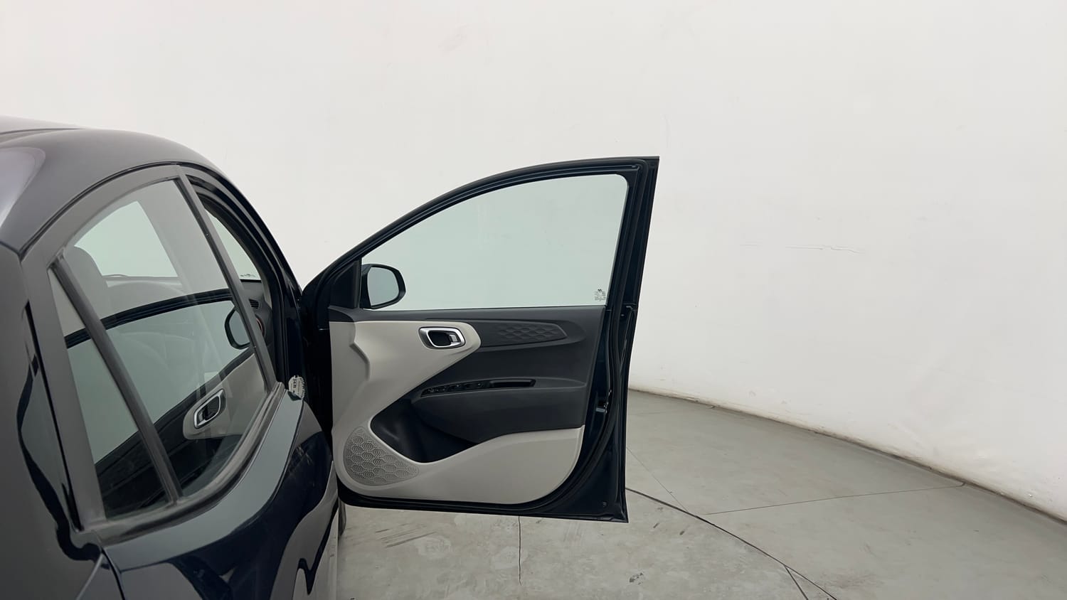 Used 2022 Hyundai Aura SX 1.2 Petrol Petrol Manual interior RIGHT FRONT DOOR OPEN VIEW