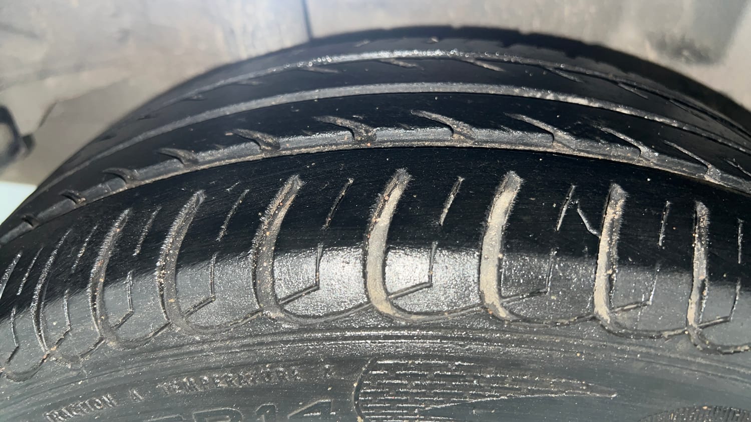 Used 2014 Honda Amaze 1.2 S i-VTEC Petrol Manual tyres RIGHT REAR TYRE TREAD VIEW