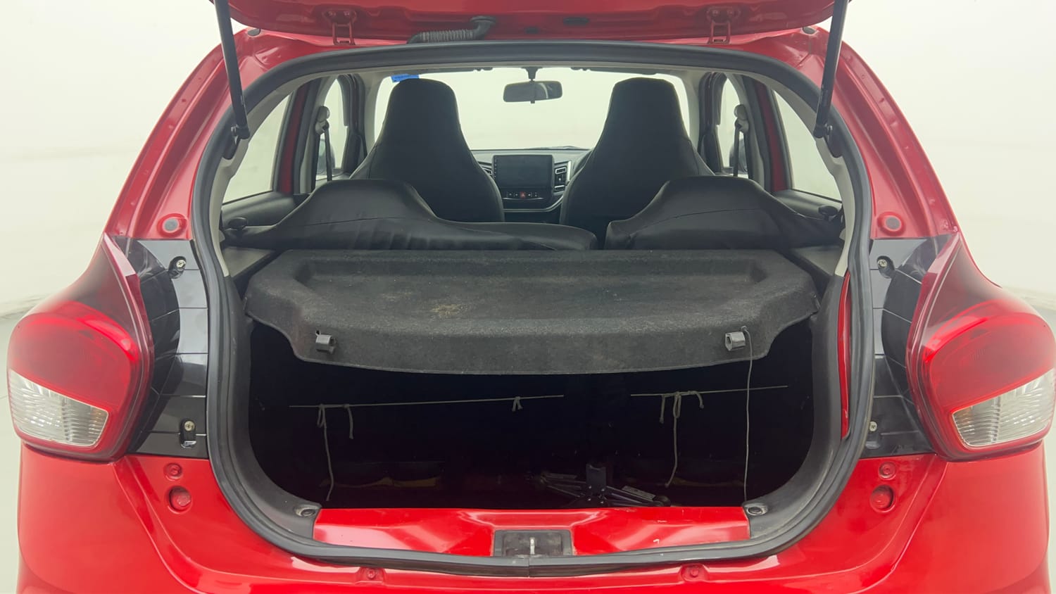 Used 2022 Maruti Suzuki Celerio VXi Petrol Manual interior DICKY INSIDE VIEW
