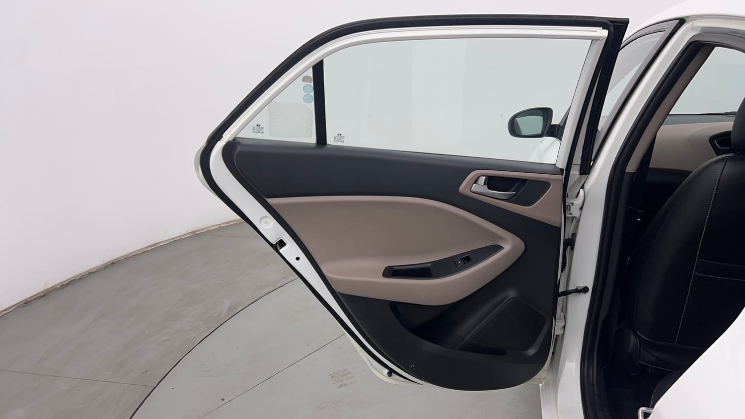 Used 2019 Hyundai Elite i20 Magna Plus 1.2 Petrol Manual interior LEFT REAR DOOR OPEN VIEW