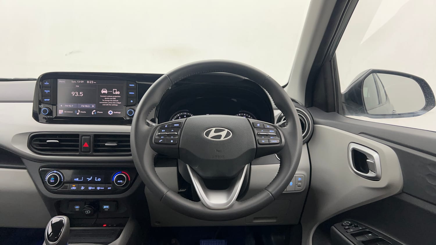 Used 2025 Hyundai Grand i10 Nios Asta 1.2 Kappa AMT Petrol Automatic interior STEERING VIEW