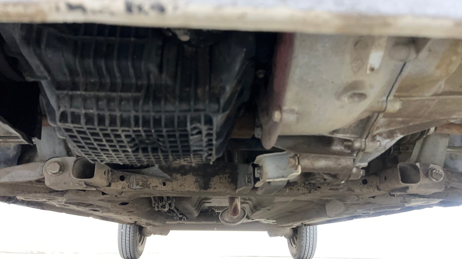 Used 2016 Datsun Redi-GO T (O) Petrol Manual extra FRONT LEFT UNDERBODY VIEW