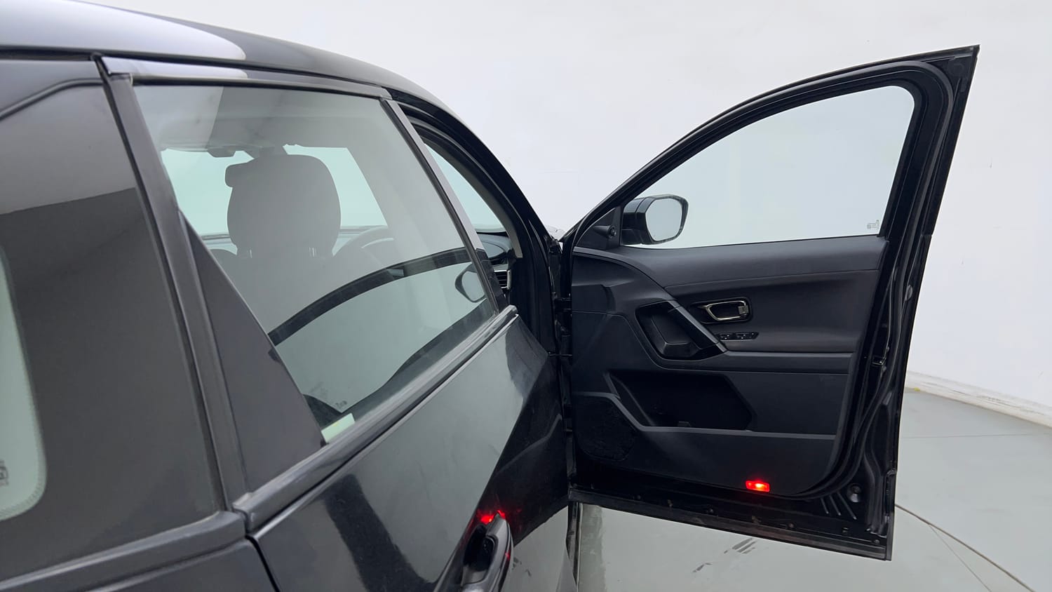 Used 2022 Tata Harrier XTA Plus Dark Edition Diesel Automatic interior RIGHT FRONT DOOR OPEN VIEW