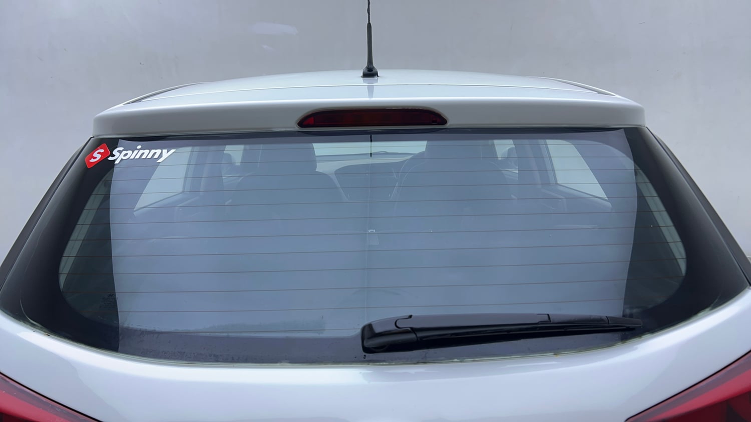 Used 2015 Hyundai Elite i20 Asta 1.2 Petrol Manual top_features Rear wiper