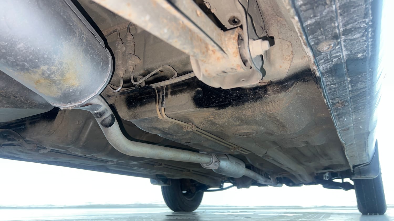 Used 2015 Maruti Suzuki Alto 800 Lxi Petrol Manual extra REAR RIGHT UNDERBODY VIEW