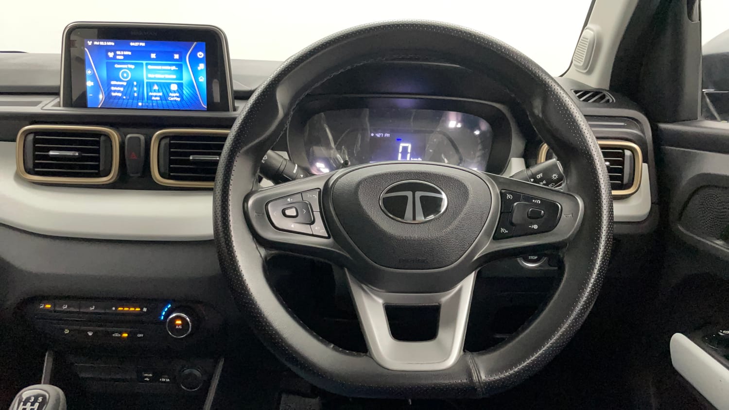 Used 2024 Tata Punch Accomplished MT Petrol Manual interior STEERING VIEW