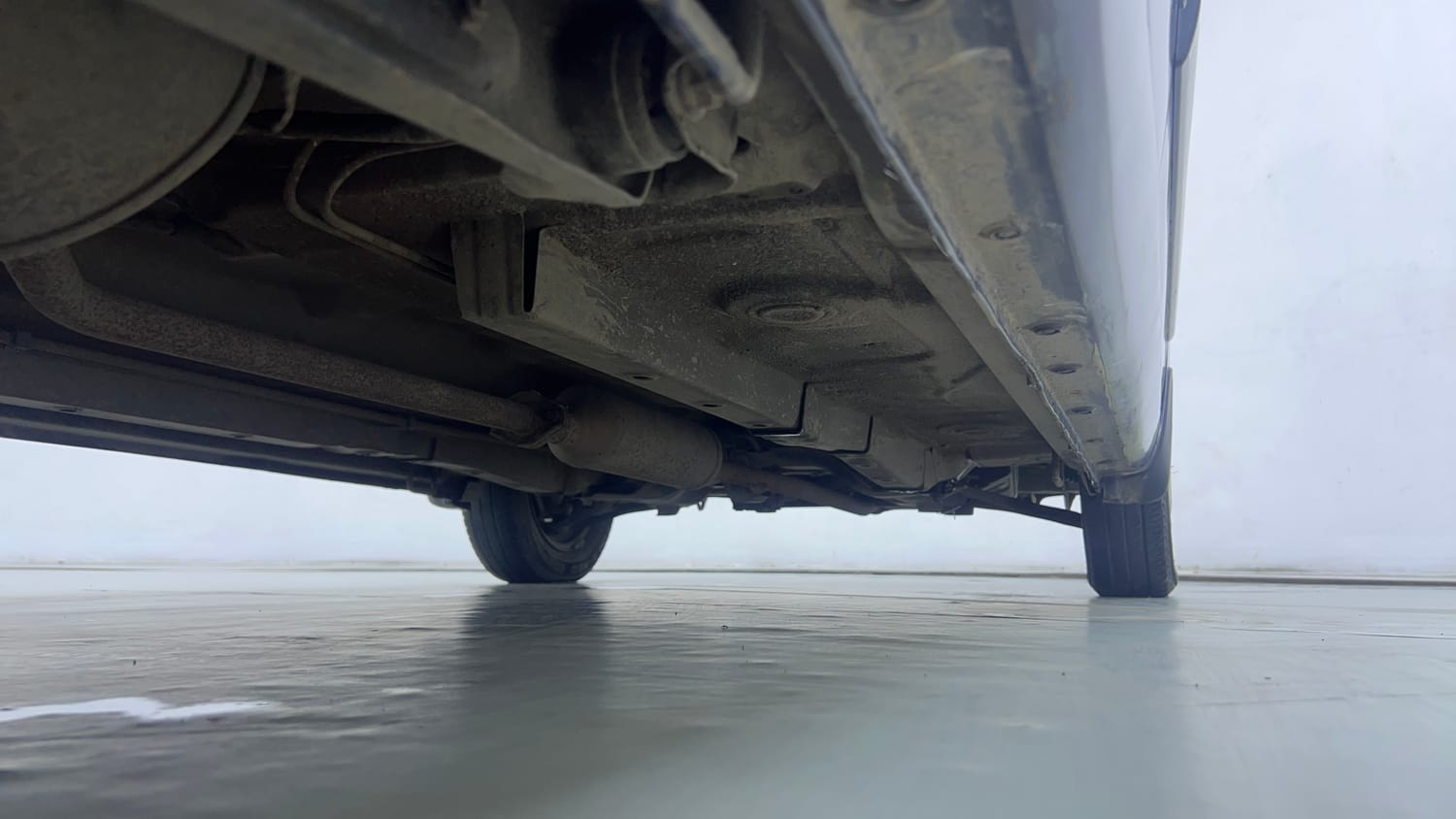 Used 2017 Maruti Suzuki Wagon R LXI CNG Cng Manual extra REAR RIGHT UNDERBODY VIEW