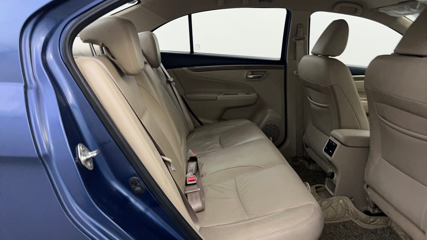 Used 2020 Maruti Suzuki Ciaz Alpha Hybrid 1.5 Petrol Manual interior RIGHT SIDE REAR DOOR CABIN VIEW