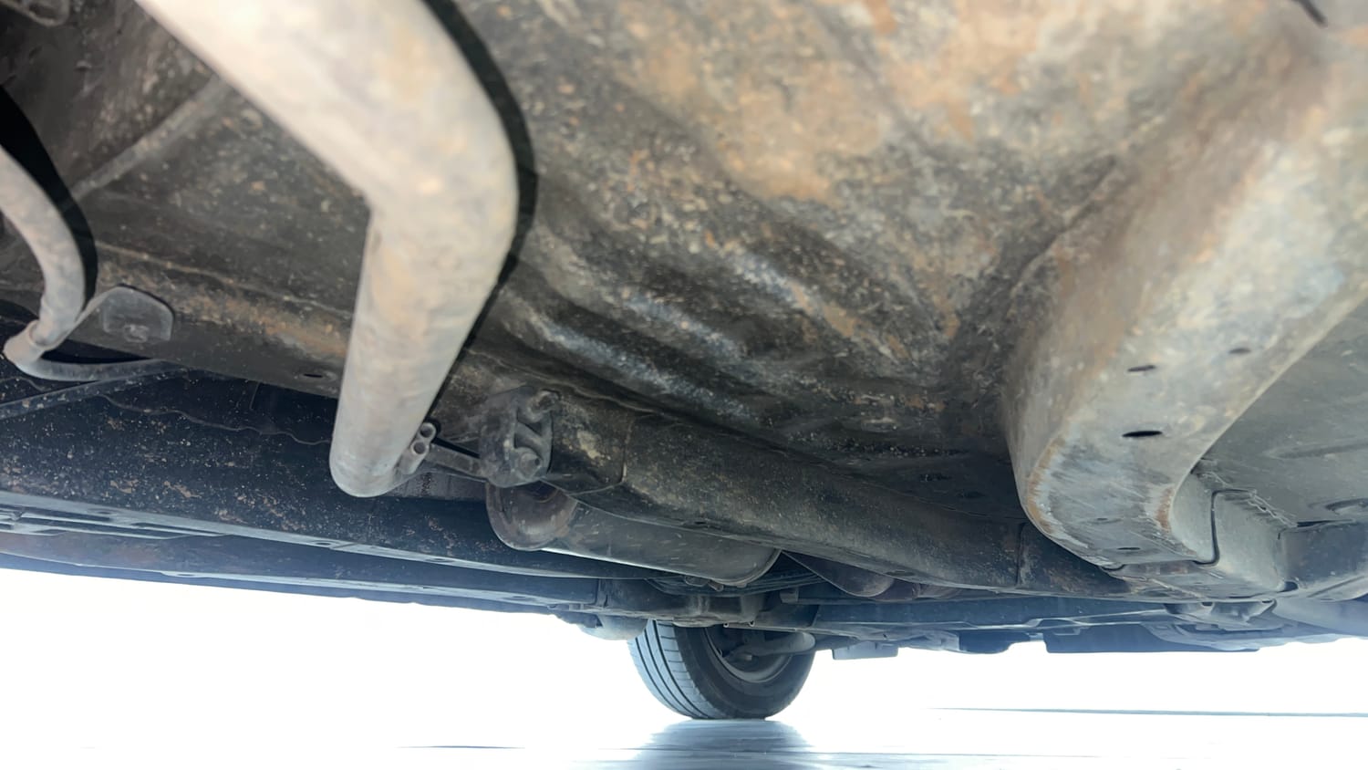 Used 2017 Honda Amaze 1.2 SX i-VTEC Petrol Manual extra REAR RIGHT UNDERBODY VIEW
