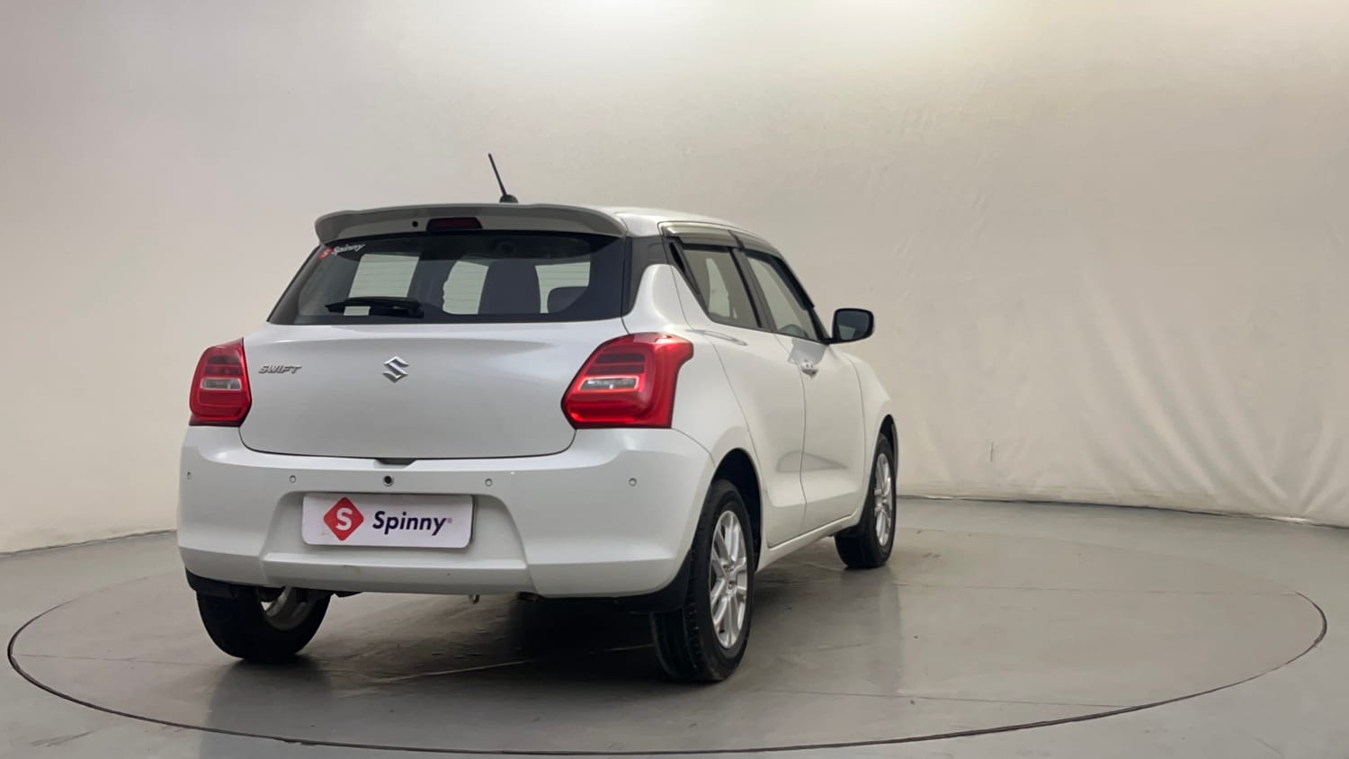 Used 2022 Maruti Suzuki Swift ZXi AMT Petrol Automatic exterior RIGHT REAR CORNER VIEW