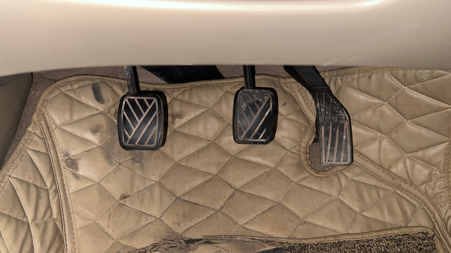 Used 2020 Maruti Suzuki Ciaz Alpha Hybrid 1.5 Petrol Manual interior PEDALS VIEW