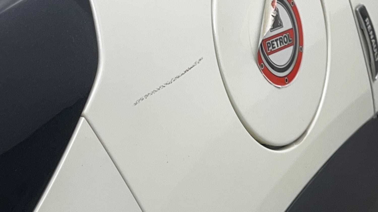 Used 2024 Renault Kiger RXL Petrol Manual dents MINOR SCRATCH