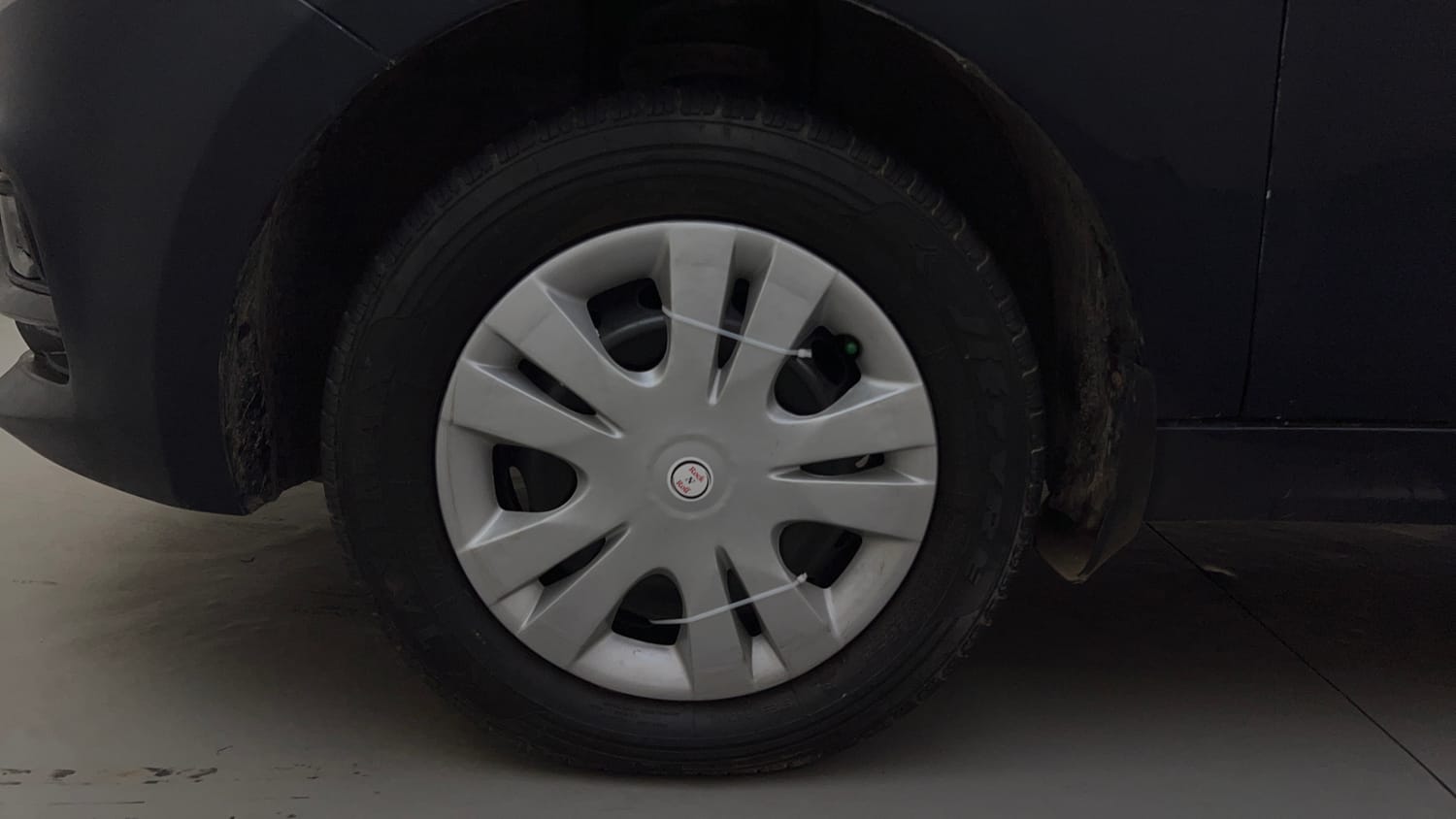 Used 2021 Tata Tiago XT Petrol Manual tyres LEFT FRONT TYRE RIM VIEW