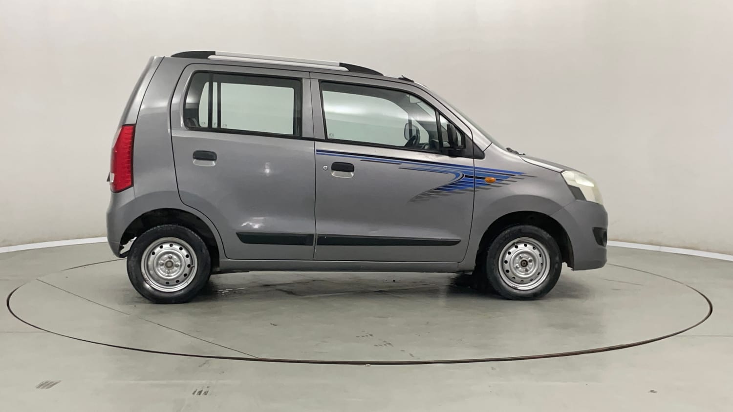 Used 2015 Maruti Suzuki Wagon R LXI Petrol Manual exterior RIGHT SIDE VIEW