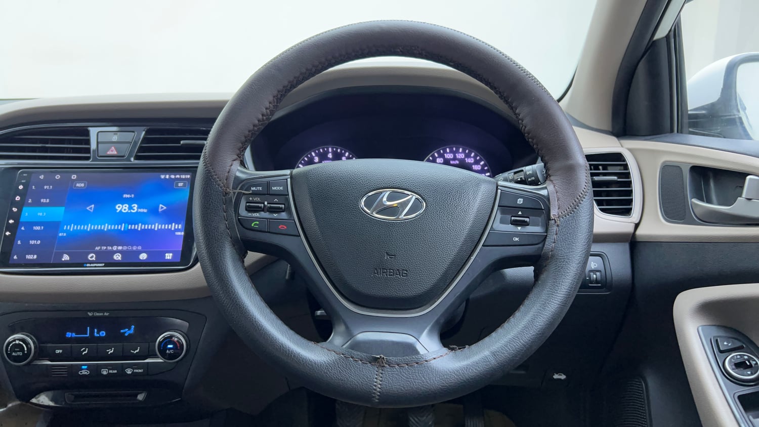 Used 2015 Hyundai Elite i20 Asta 1.2 Petrol Manual interior STEERING VIEW