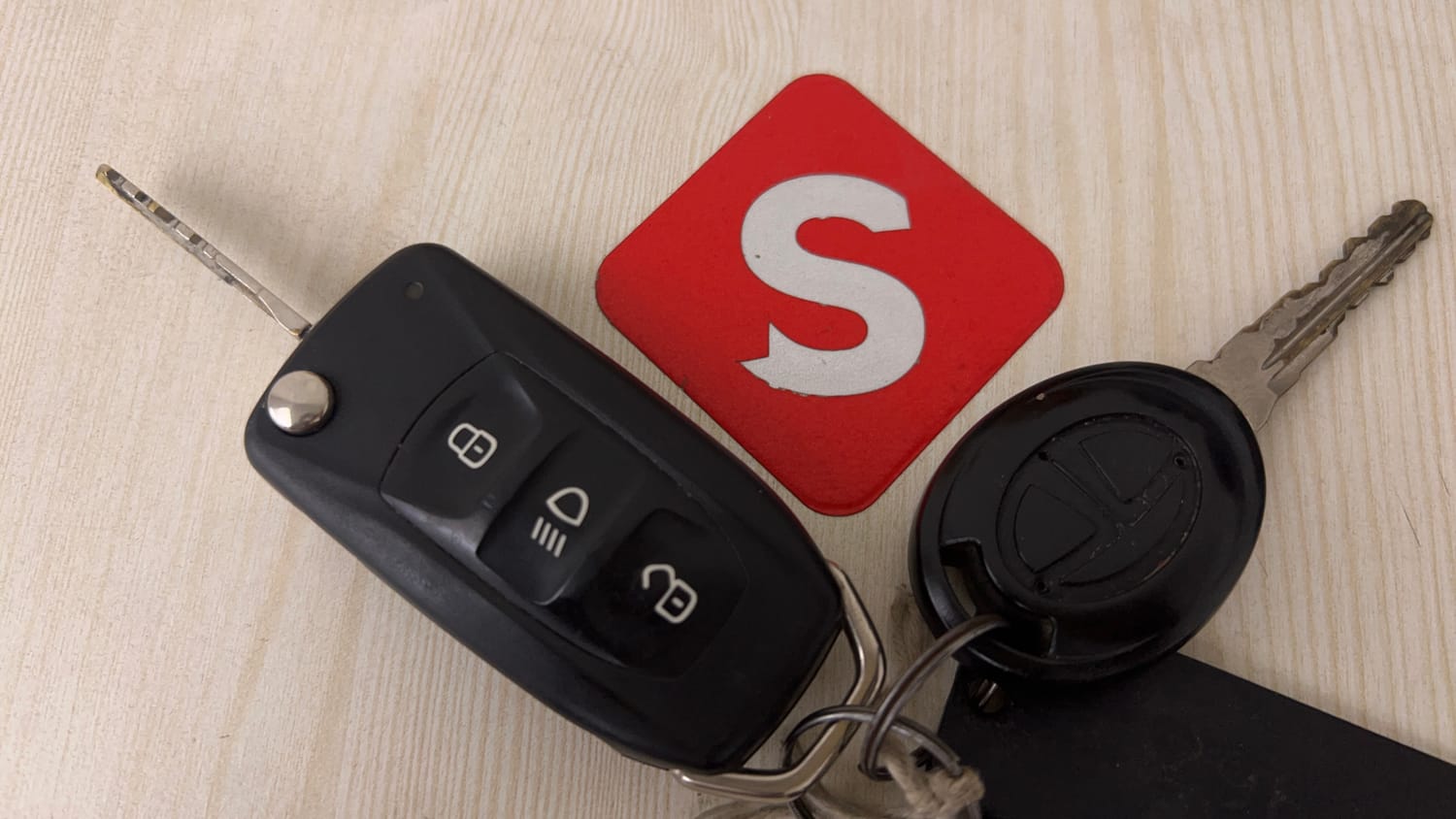 Used 2019 Tata Tiago Revotron XT Petrol Manual extra CAR KEY VIEW