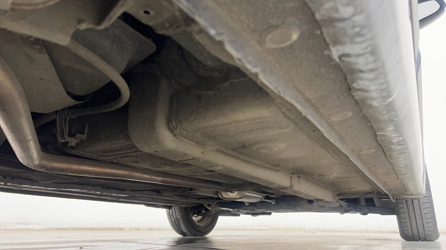 Used 2014 Hyundai Grand i10 Asta AT 1.2 Kappa VTVT Petrol Automatic extra REAR RIGHT UNDERBODY VIEW