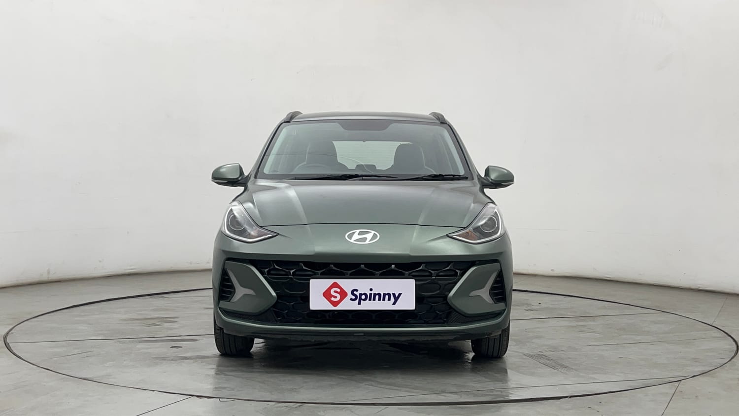 Used 2025 Hyundai Grand i10 Nios Asta 1.2 Kappa AMT Petrol Automatic exterior FRONT VIEW