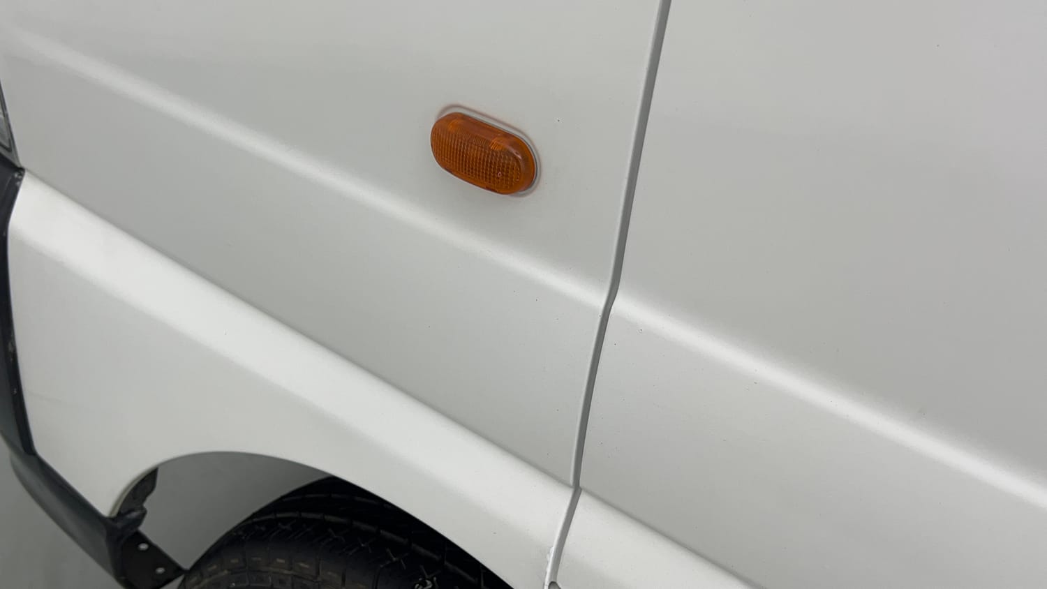 Used 2022 Maruti Suzuki Eeco 5 STR AC (O) Petrol Manual dents MINOR SCRATCH