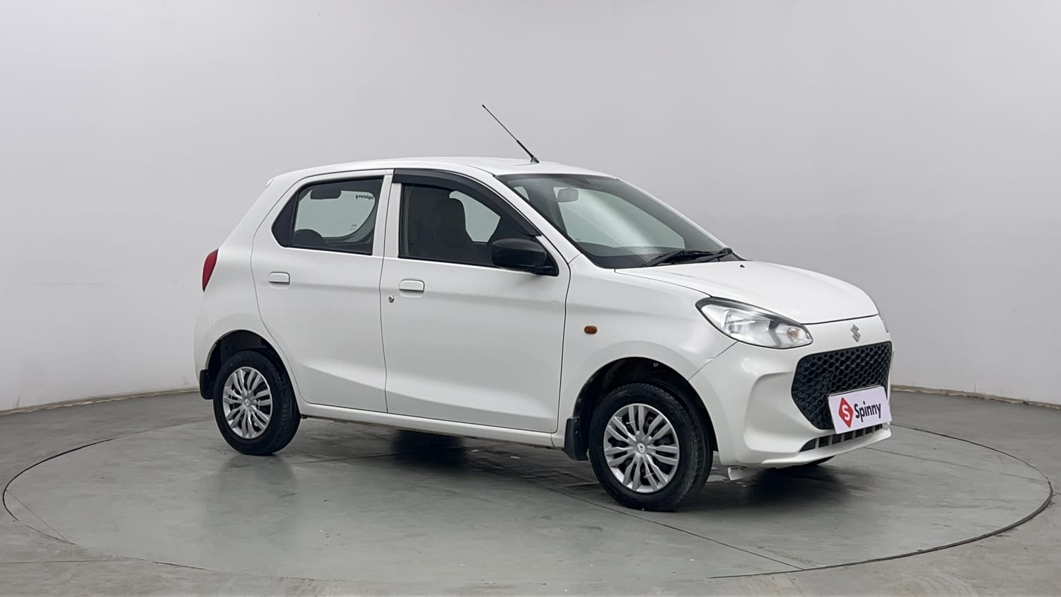 Used 2023 Maruti Suzuki Alto K10 VXi Plus Petrol Manual exterior RIGHT FRONT CORNER VIEW