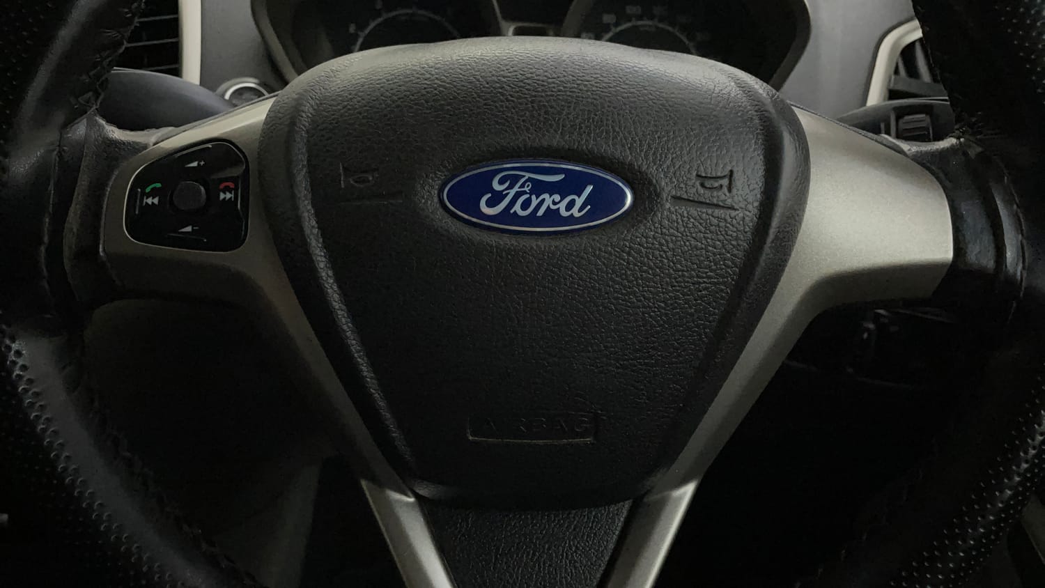 Used 2013 Ford EcoSport Titanium 1.5 Ti-VCT Petrol Manual top_features Airbags