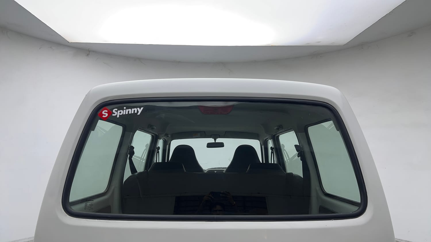Used 2022 Maruti Suzuki Eeco 5 STR AC (O) Petrol Manual exterior BACK WINDSHIELD VIEW