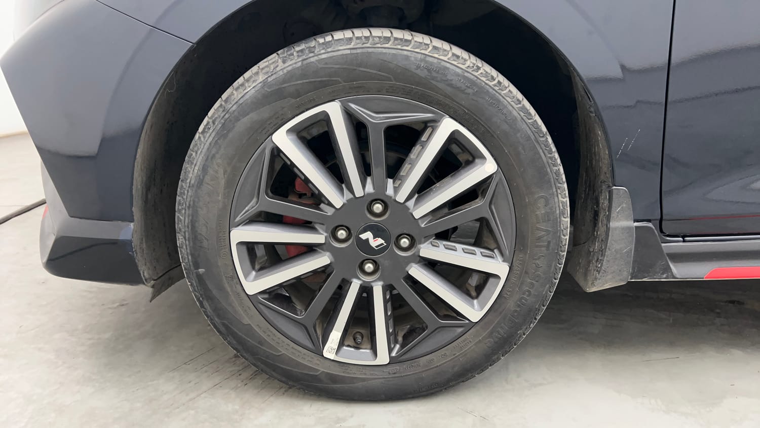 Used 2023 Hyundai i20 N Line N8 1.0 Turbo DCT Petrol Automatic tyres LEFT FRONT TYRE RIM VIEW