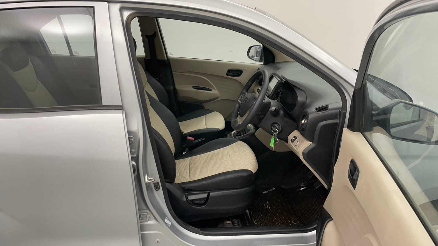 Used 2020 Hyundai New Santro 1.1 Sportz Petrol + CNG (outside fitted) Petrol+cng Manual interior RIGHT SIDE FRONT DOOR CABIN VIEW