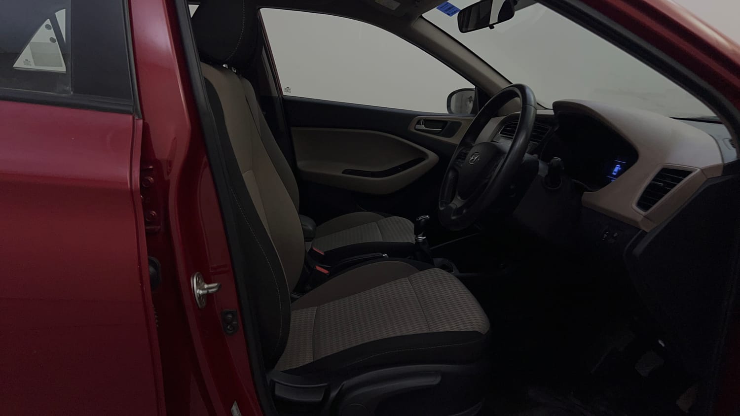 Used 2018 Hyundai Elite i20 Asta 1.2 (O) Petrol Manual interior RIGHT SIDE FRONT DOOR CABIN VIEW