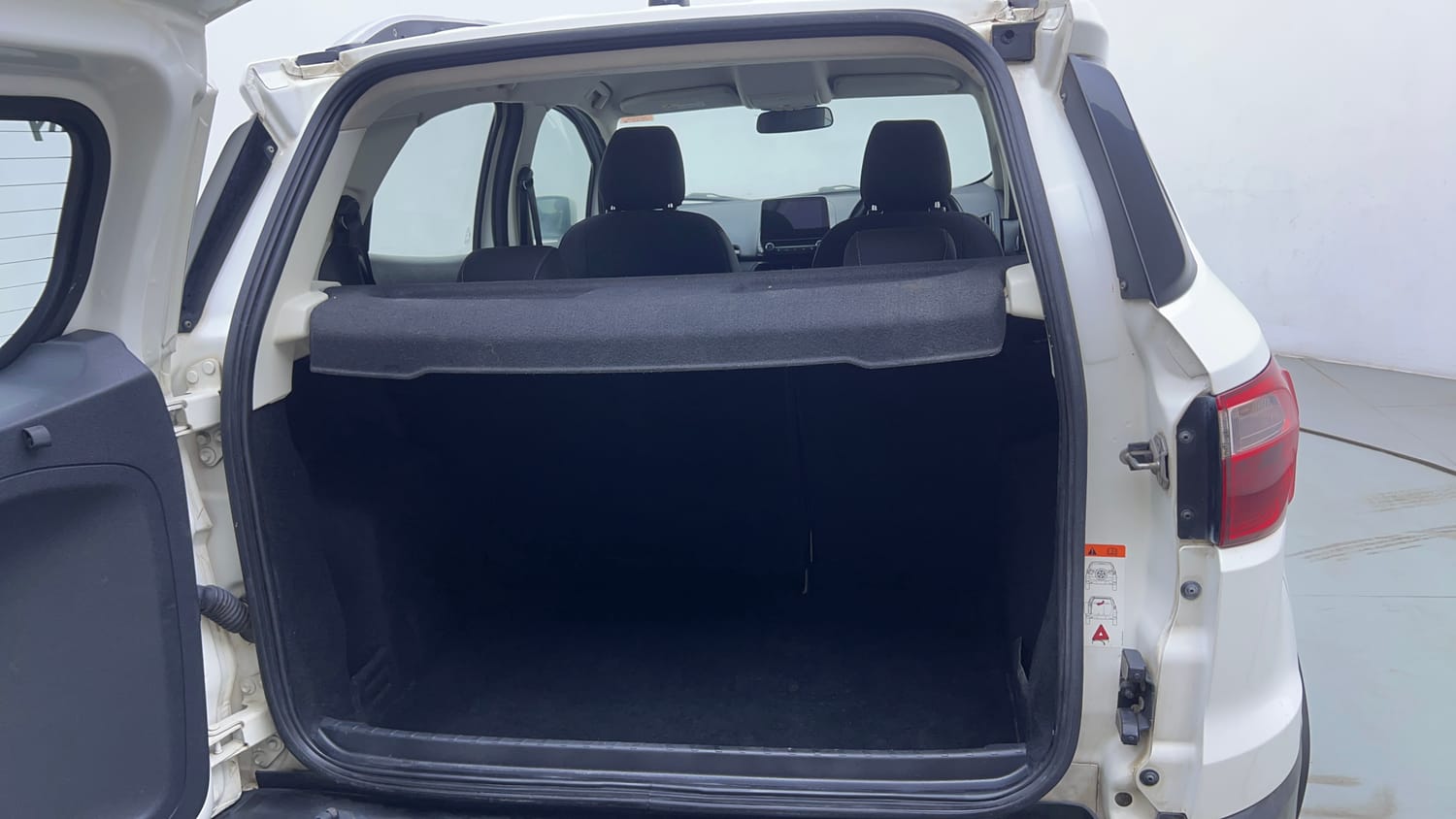 Used 2018 Ford EcoSport Titanium 1.5L TDCi Diesel Manual interior DICKY INSIDE VIEW