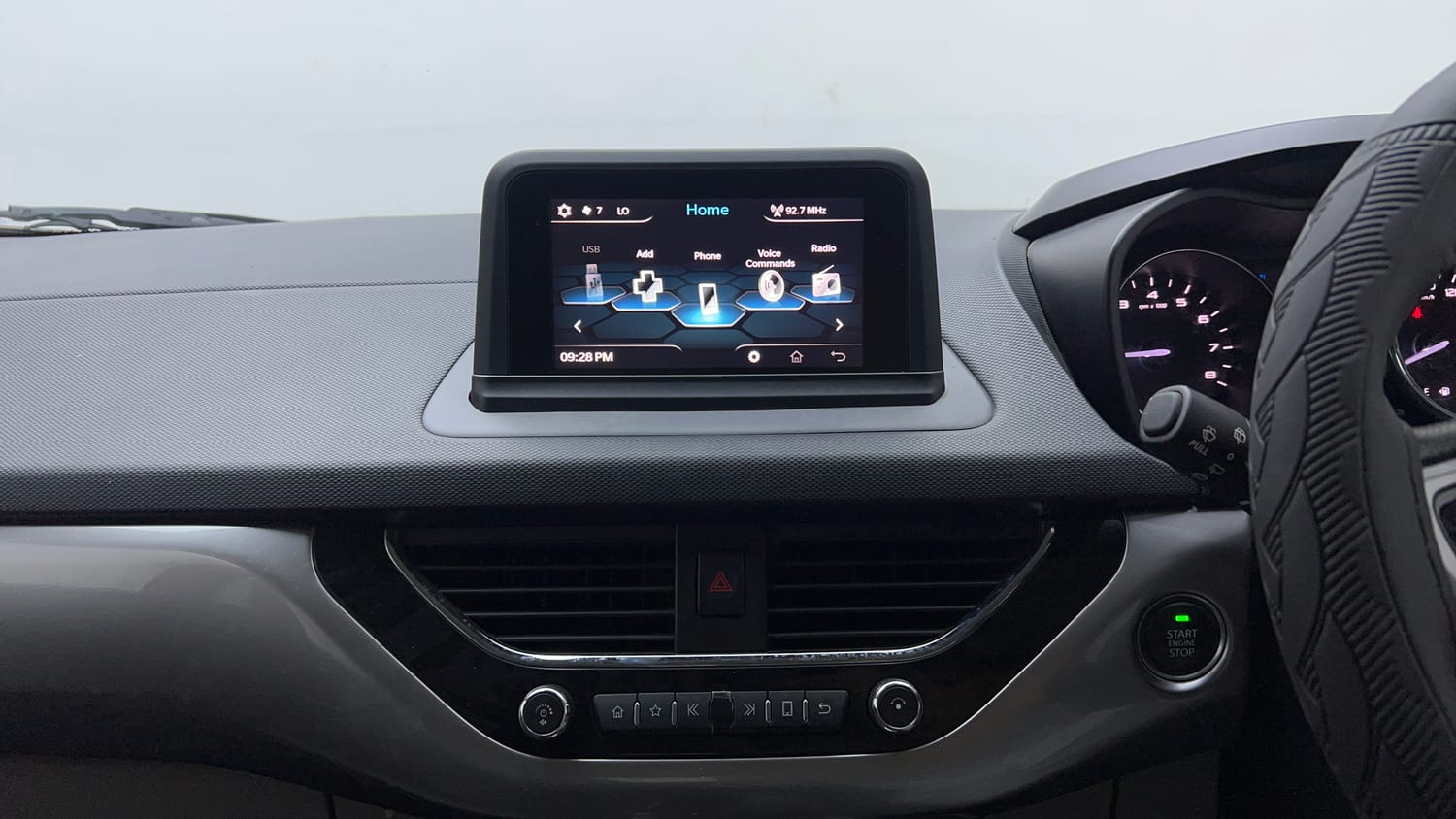 Used 2018 Tata Nexon XZA Plus Petrol Dual Tone Petrol Automatic top_features Integrated (in-dash) music system