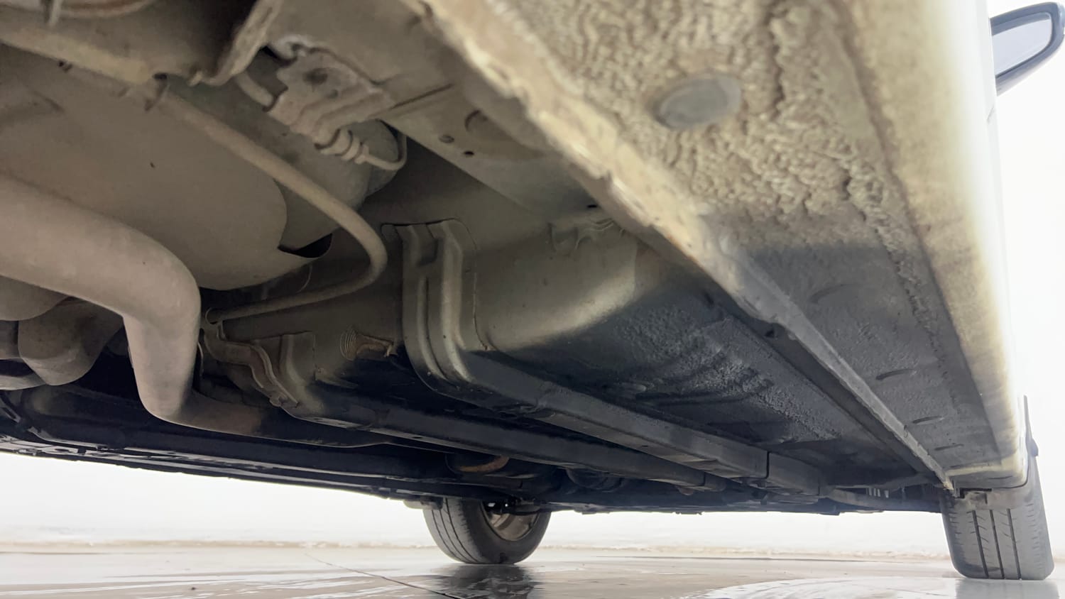 Used 2013 Hyundai Verna Fluidic 1.6 VTVT SX Opt Petrol Manual extra REAR RIGHT UNDERBODY VIEW
