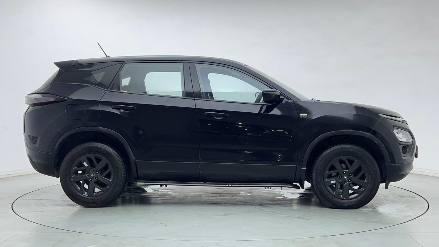 Used 2022 Tata Harrier XTA Plus Dark Edition Diesel Automatic exterior RIGHT SIDE VIEW