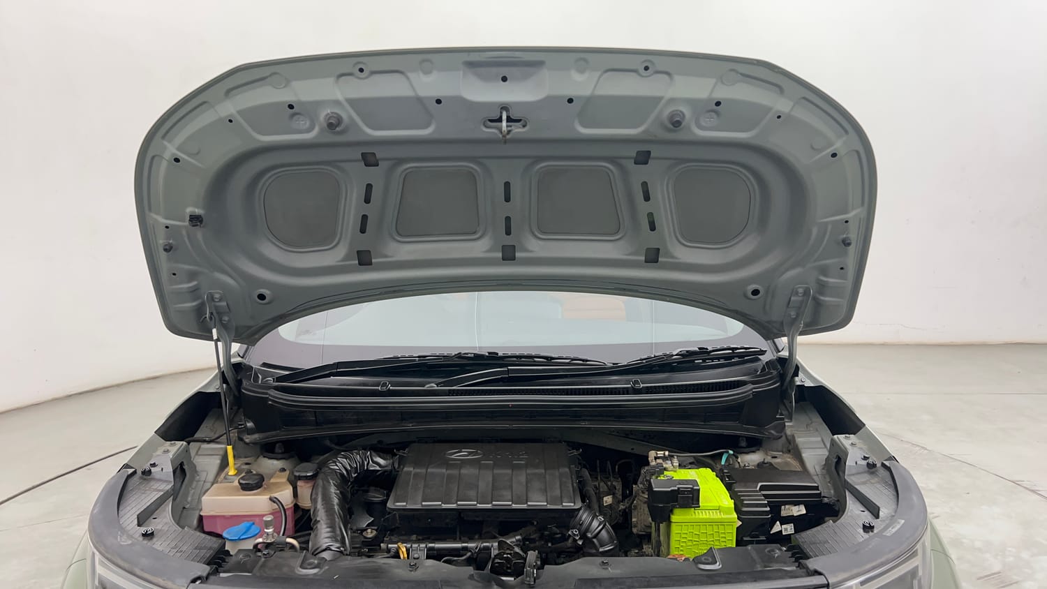 Used 2023 Hyundai Exter SX (O) Connect 1.2 MT Dual Tone Petrol Manual engine ENGINE & BONNET OPEN FRONT VIEW