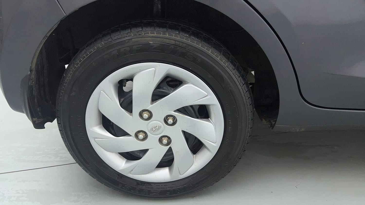 Used 2021 Hyundai Santro Sportz AMT Petrol Automatic tyres RIGHT REAR TYRE RIM VIEW
