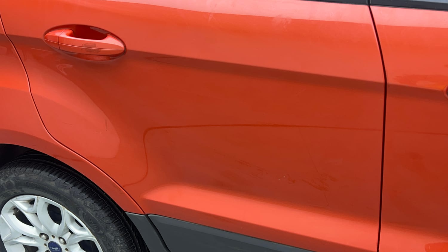 Used 2017 Ford EcoSport Titanium 1.5L Ti-VCT Petrol Manual dents MINOR SCRATCH