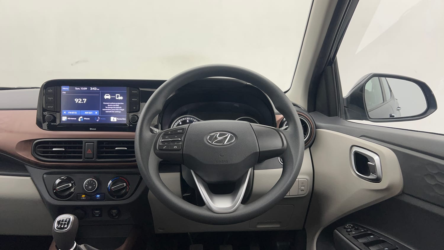 Used 2022 Hyundai Aura SX 1.2 Petrol Petrol Manual interior STEERING VIEW