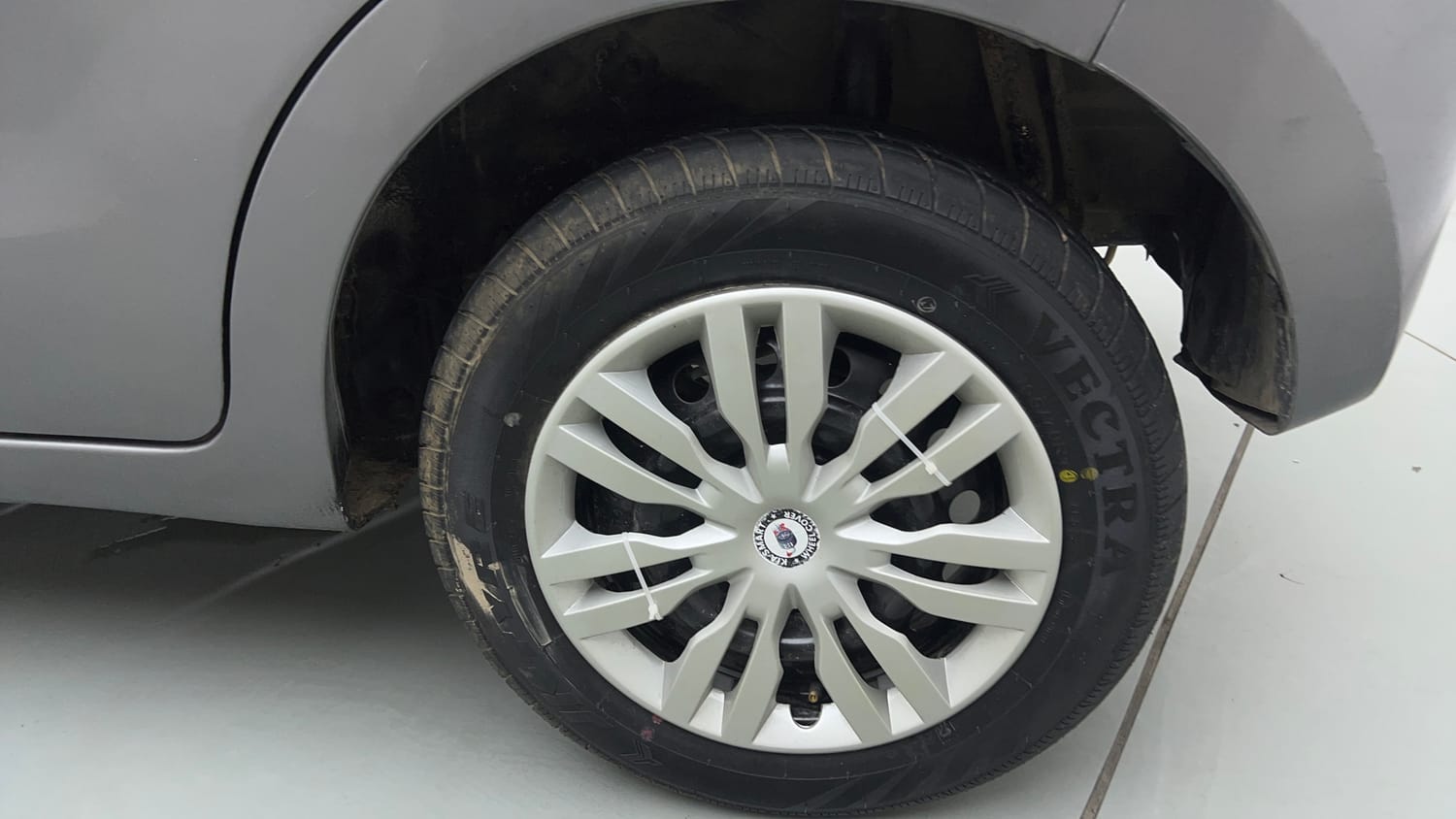 Used 2015 Maruti Suzuki Celerio VXi Petrol Manual tyres LEFT REAR TYRE RIM VIEW
