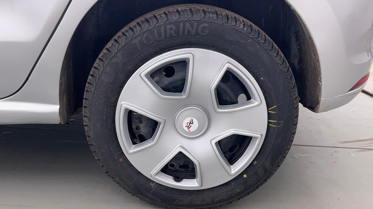 Used 2015 Volkswagen Polo Comfortline 1.2L (P) Petrol Manual tyres LEFT REAR TYRE RIM VIEW