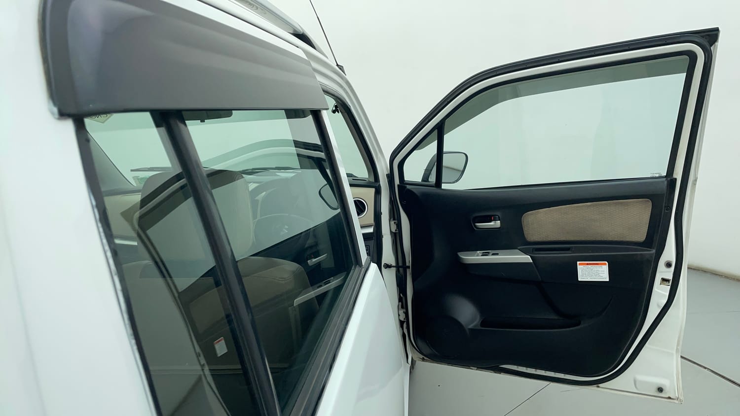 Used 2017 Maruti Suzuki Wagon R LXI CNG Cng Manual interior RIGHT FRONT DOOR OPEN VIEW